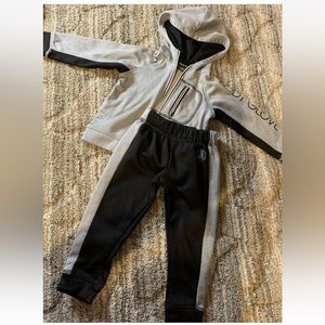 Body Glove Black Gray Boy’s 2 Piece Hoodie Jacket & Pants Set Size 2T